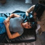 Dermaplaning en casa: la técnica del momento para una piel de porcelana (y todo lo que tenés que saber antes de probarla)