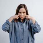 Face yoga: la gimnasia facial que promete rejuvenecer sin agujas